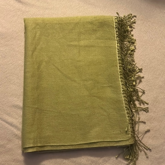 Pashima Scarf - Picture 2 of 5